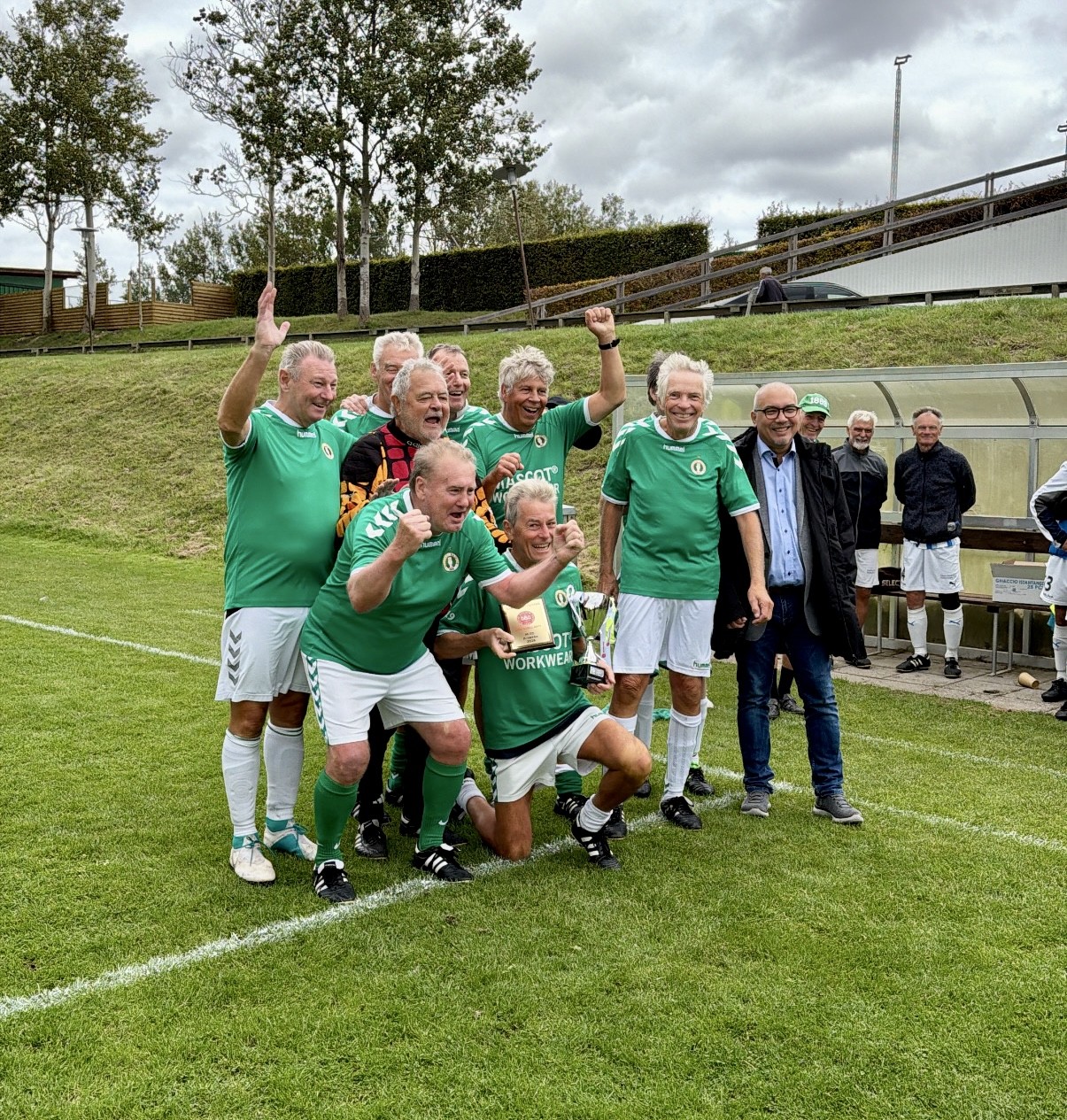 De gamle kan også